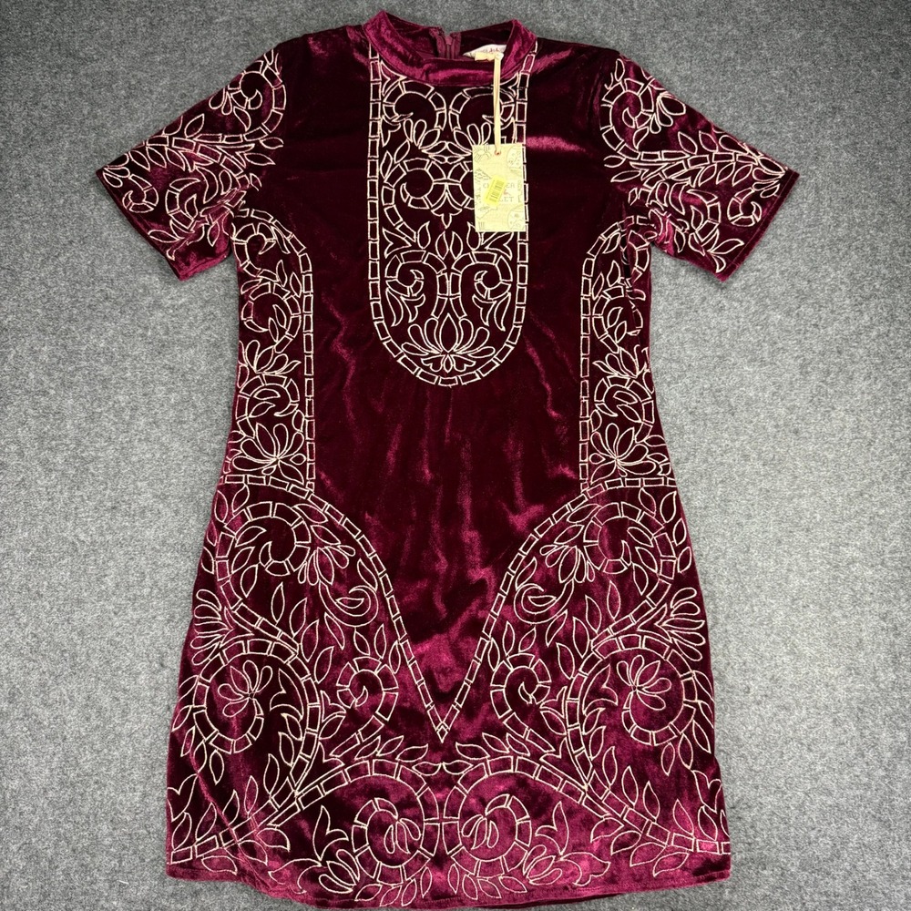 Chelsea Violet Velvet Dress Women's‎ M Embroidered Maroon Mock Neck Short Sleeve